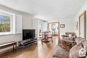 Photo 16- click for photo gallery